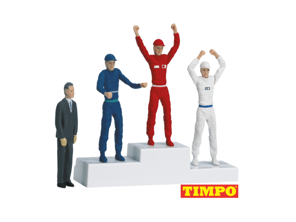 Carrera 20021121 Siegerpodest mit Figuren 124/132 Evolution Strecken