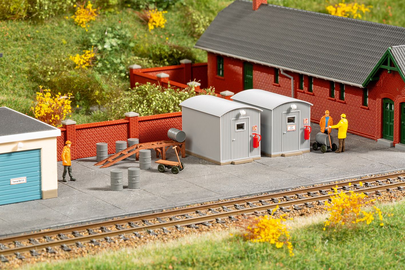 Auhagen 13359 Wellblechschuppen Öllager 1:120 Spur TT Bausatz Neu