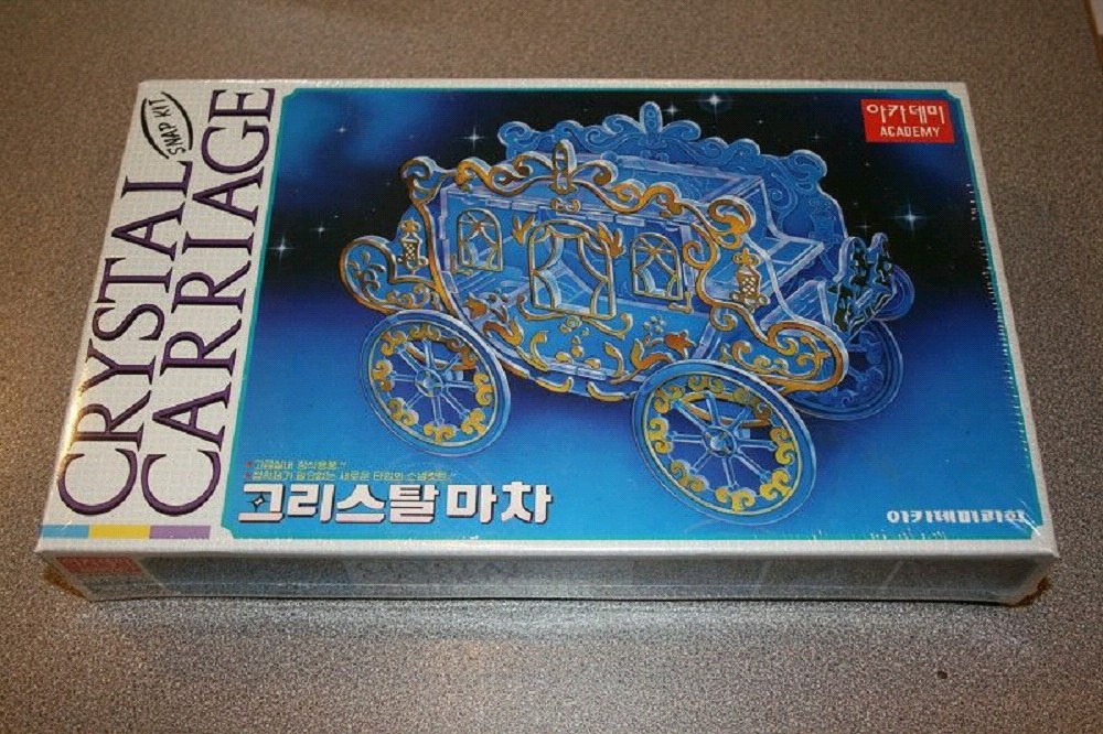 Academy 2003 Crystal Golden Carriage - Kristallkutsche 1:12