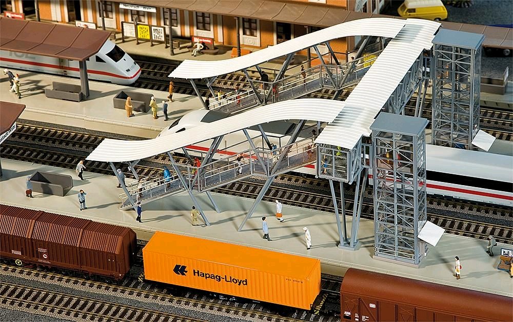 Faller 120110 Bahnsteigbrücke Neustadt/Weinstraße 1:87 Spur H0 Bausatz Neu