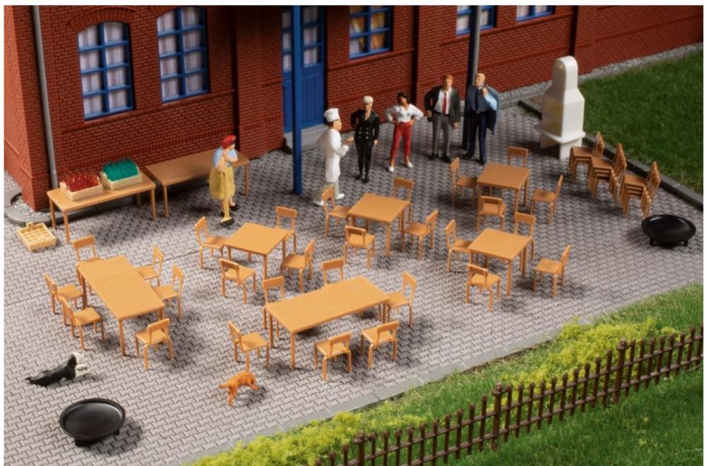 Auhagen 41671 Tische, Stühle - Spur H0 - Neu - OVP