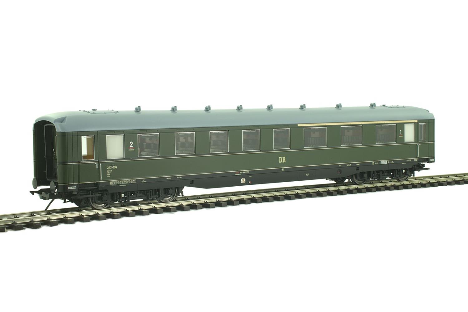 Lenz 41263-04 Schürzenwagen BC4ü-39 1./2.Klasse DR 1:45 Spur 0