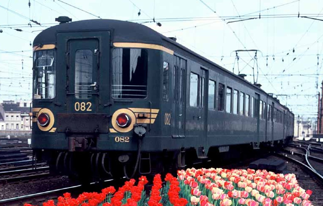 B-Models 7006.04 Elektrotriebzug AM 54 "082" NMBS/SNCB 1:87 Spur H0