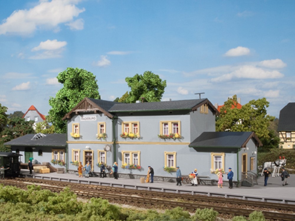 Auhagen 11329 Bahnhof Radeburg